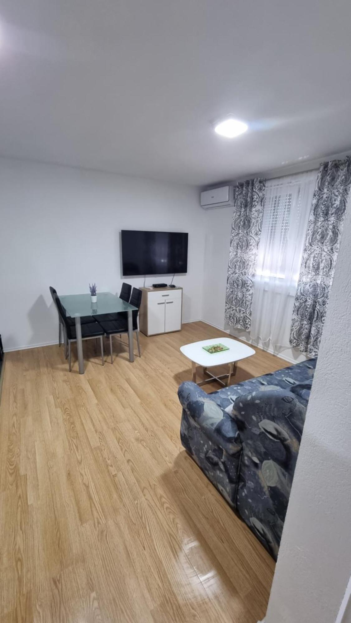 Muric Apartman 9 Laibach Exterior foto